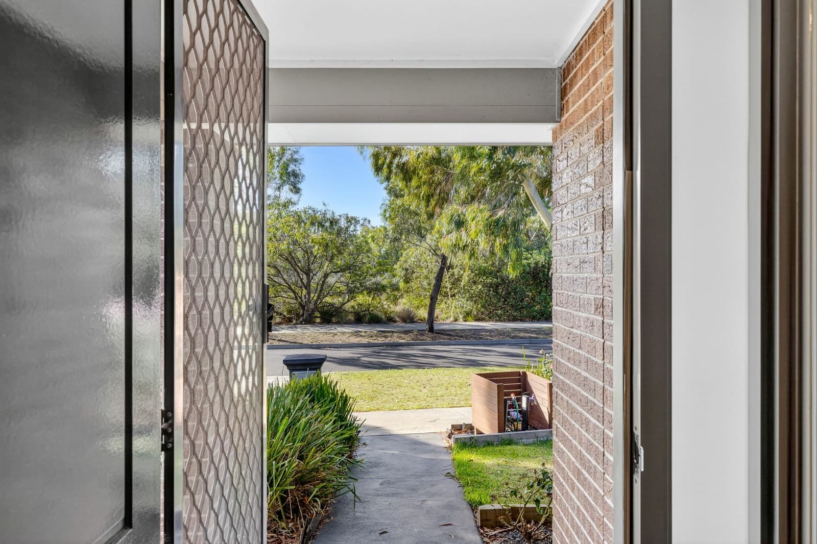 13 Ambrosia Drive, ARMSTRONG CREEK, Armstrong Creek - Thumbnail 2