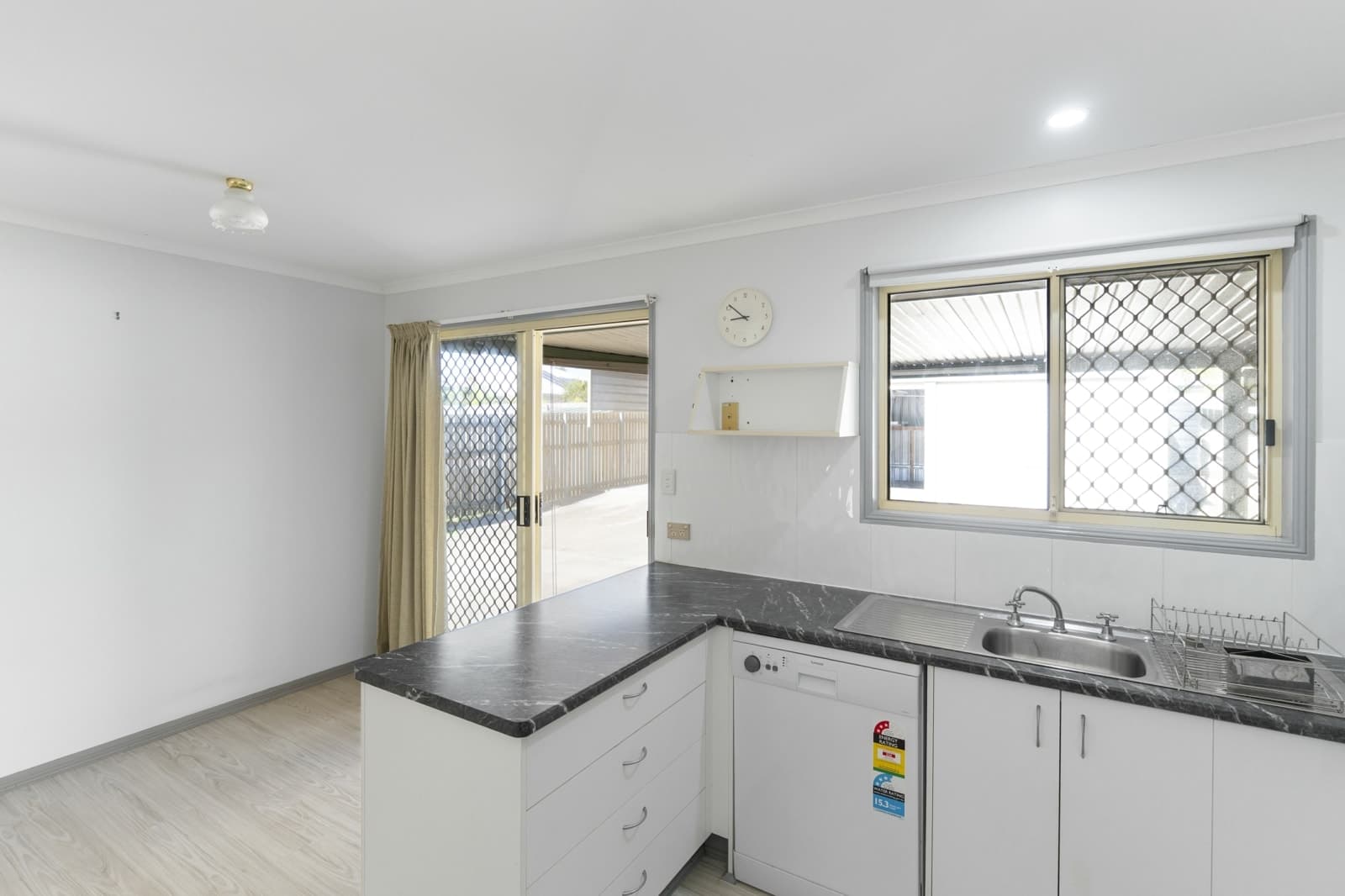 117 Kingfisher Parade, TOOGOOM, Toogoom - Thumbnail 5
