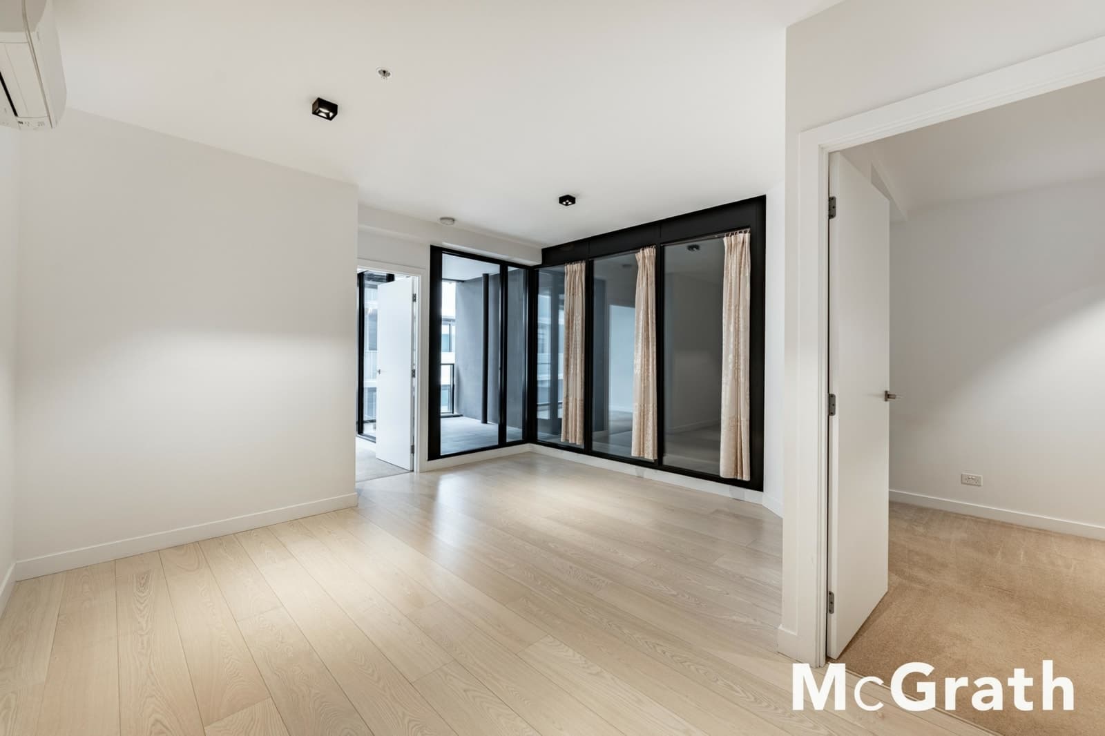 613/101 Tram Road, DONCASTER, Doncaster - Thumbnail 2