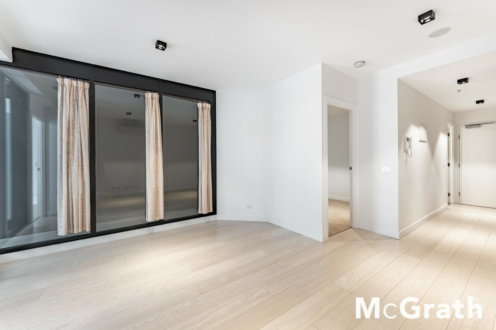 613/101 Tram Road, DONCASTER, Doncaster - Thumbnail 3