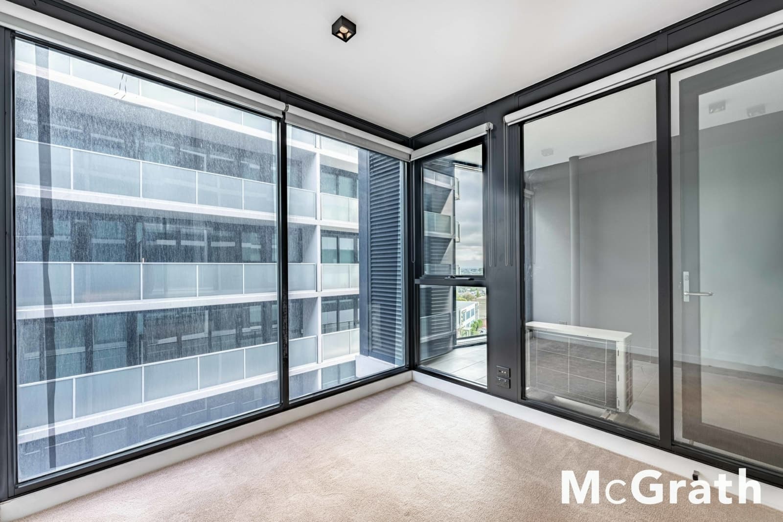 613/101 Tram Road, DONCASTER, Doncaster - Thumbnail 4