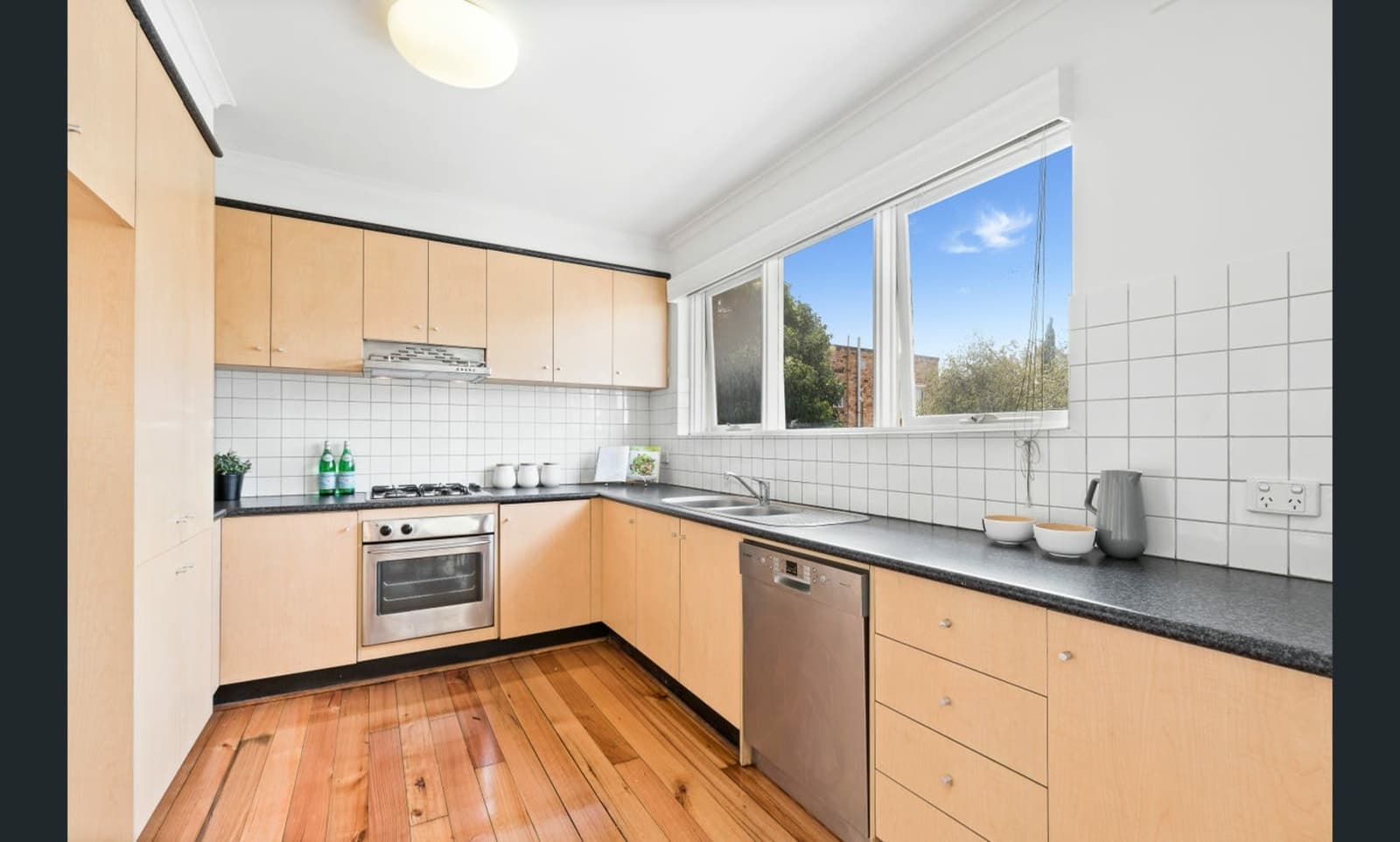 10/36 Westbury Street, ST KILDA EAST, St Kilda East - Thumbnail 2