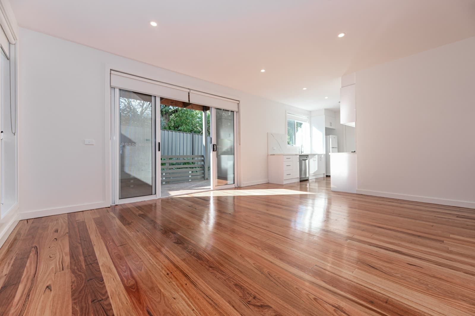 2/46 Paton Crescent, BORONIA, Boronia - Thumbnail 2