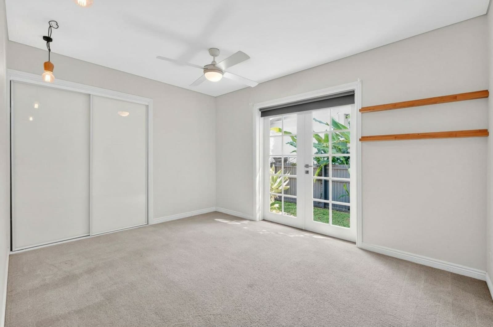 12 Joy Avenue, BURLEIGH WATERS, Burleigh Waters - Thumbnail 8