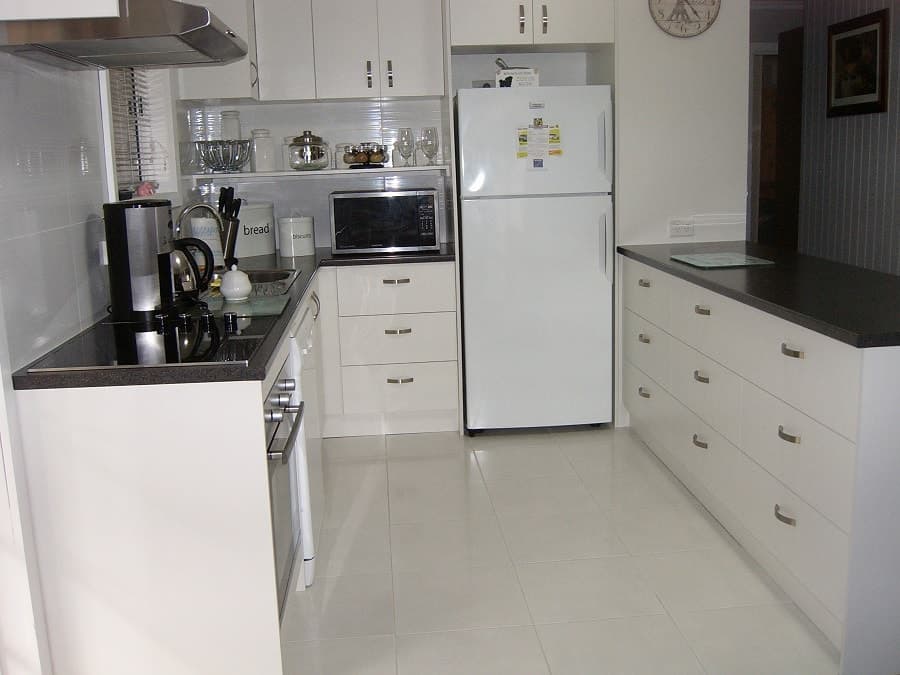 Delightful 3 bedroom cottage, Delightful 3 Bedroom Cottage - Thumbnail 3