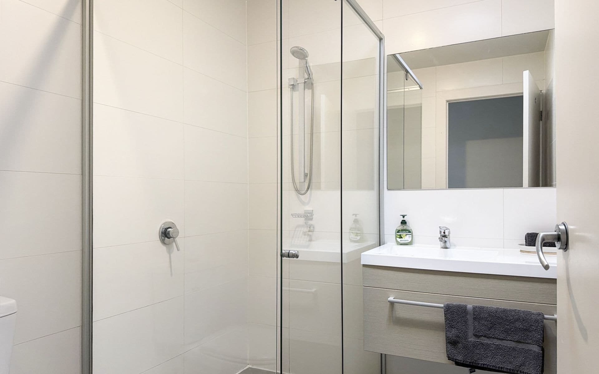 4/169 Great Ocean Road, Apollo Bay - Image 1