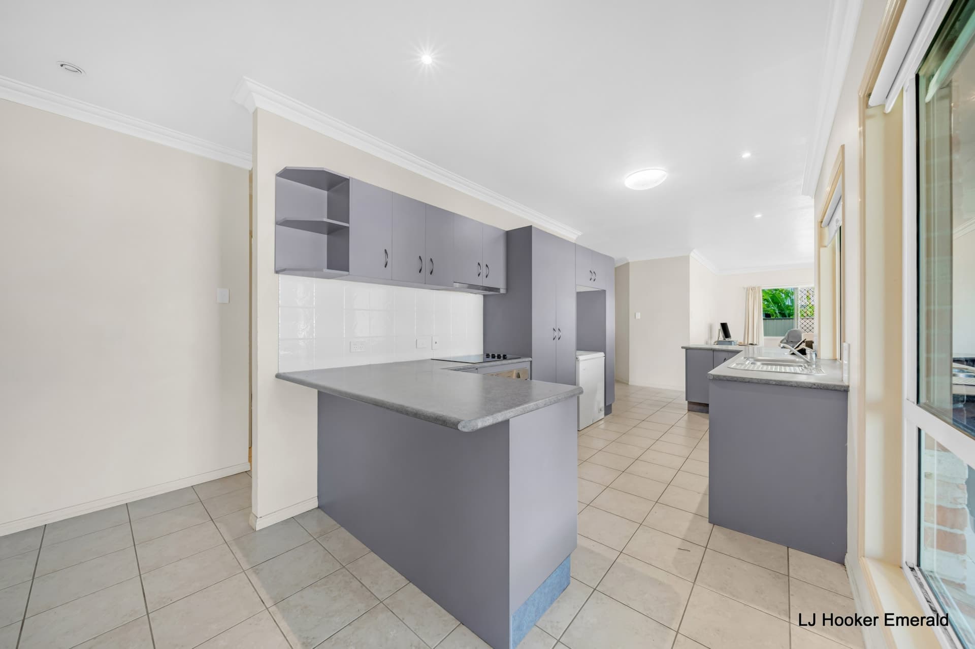 15 Callaghan Street, Emerald, Emerald - Thumbnail 5