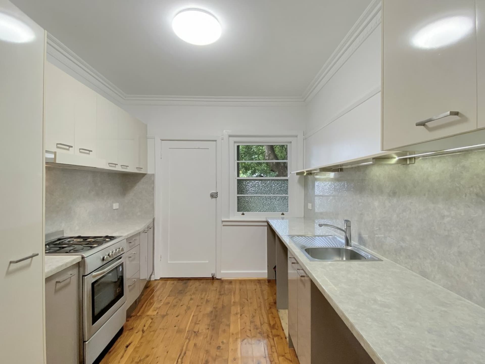 1/2B Oxford Street, Petersham, Petersham - Thumbnail 3