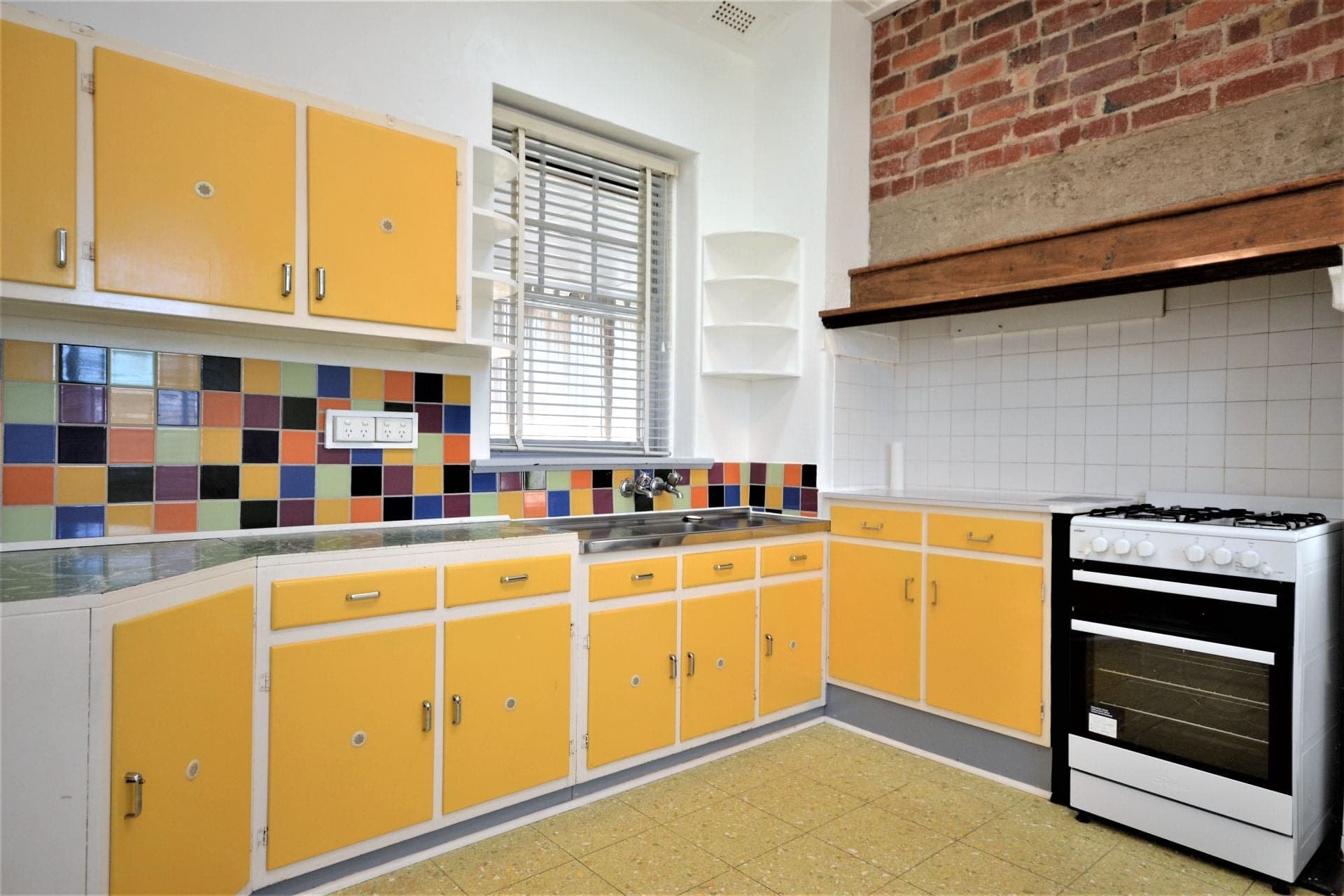 15 White Street, Reservoir, Reservoir - Thumbnail 2