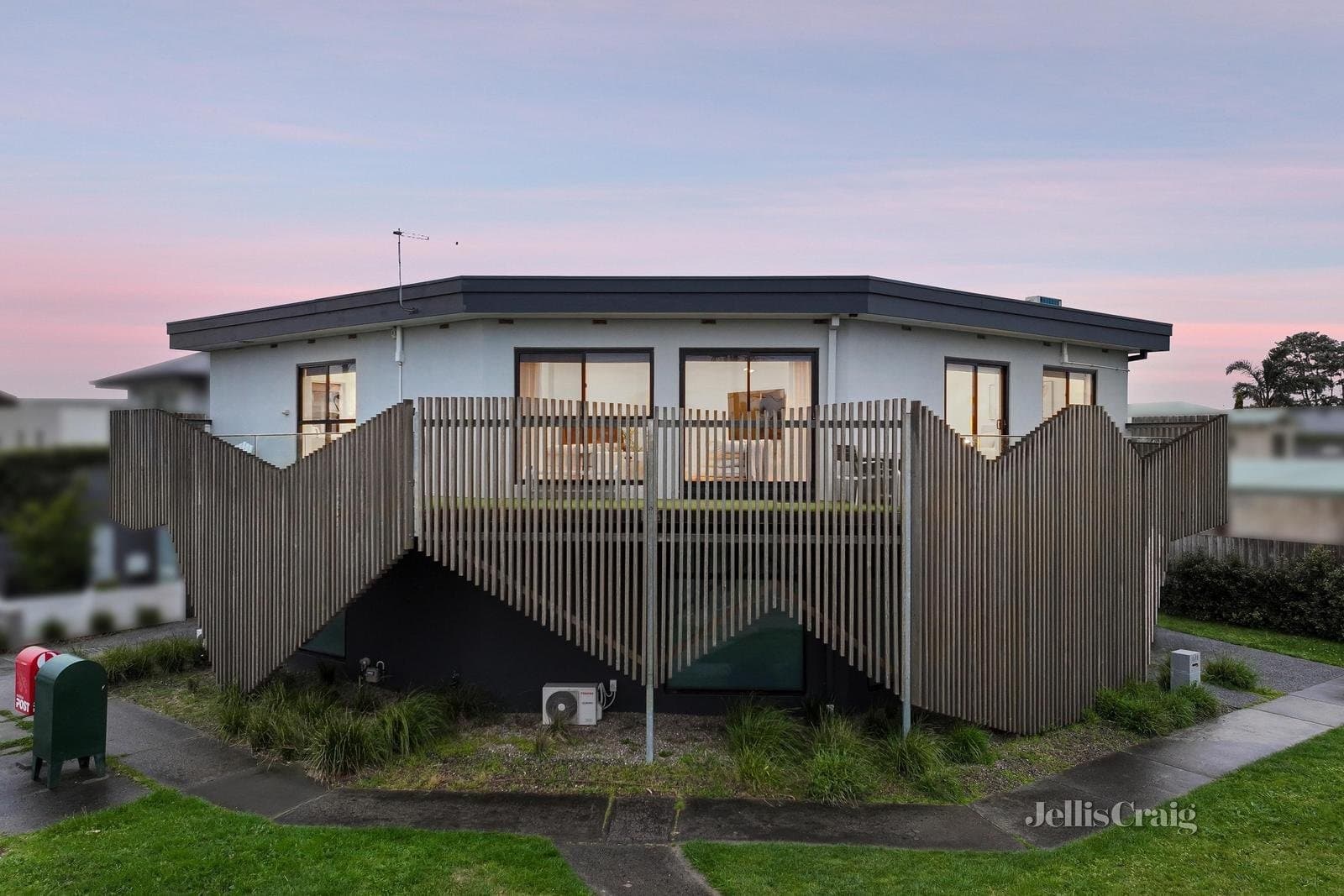2/1 Famechon Road, Edithvale, Edithvale - Image 1