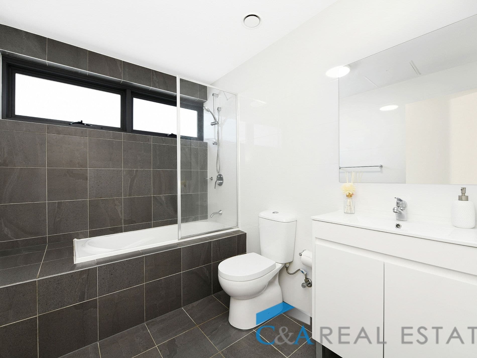 31 / 29 Goulburn Street, Liverpool, Liverpool - Thumbnail 5