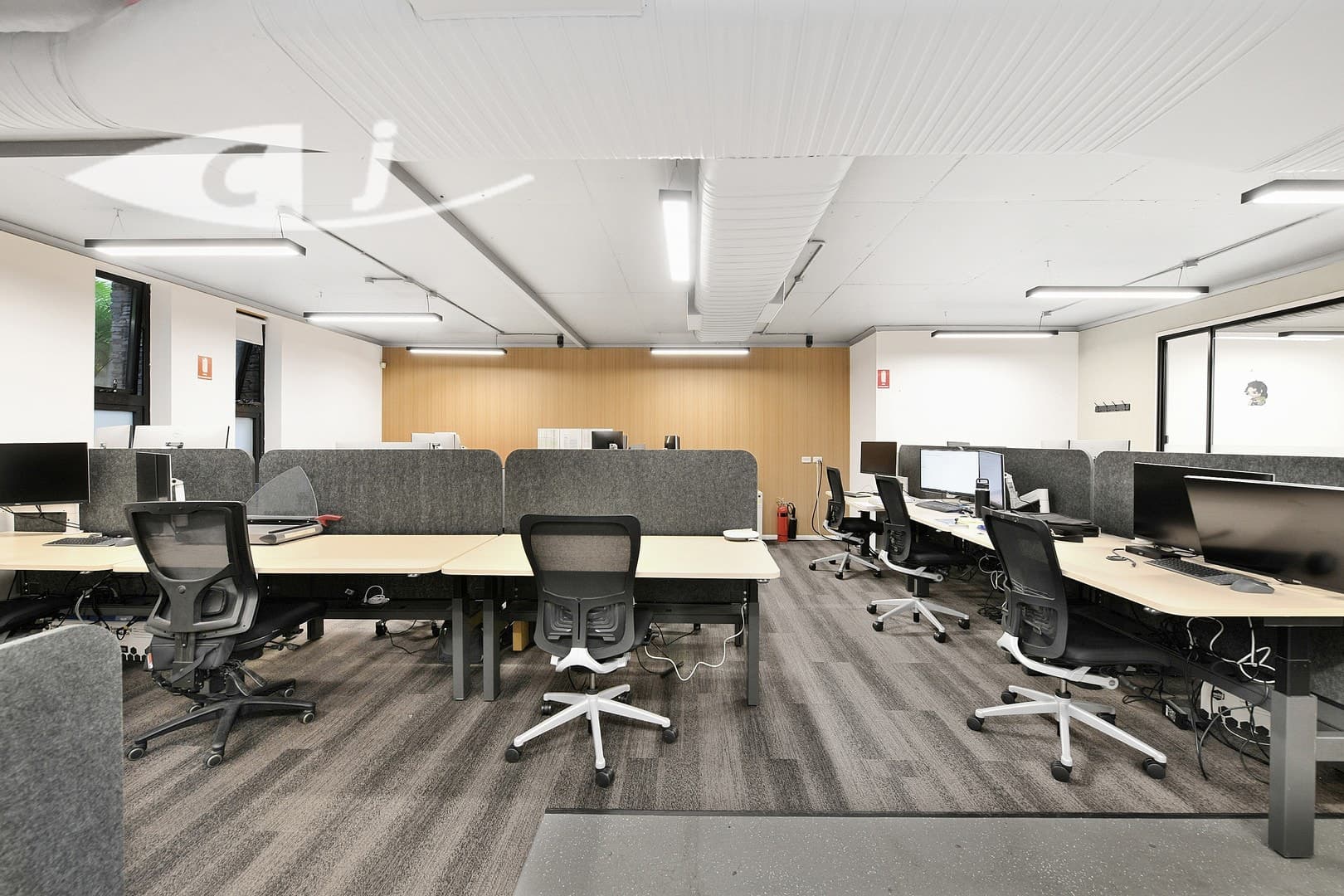 25 Angas Street, Meadowbank : STUNNING MODERN OFFICE IN JUST NEXT TO THE STATION & FERRY WAHRF NSW, Meadowbank : Stunning Modern Office In Just Next To The Station & Ferry Wahrf - Image 1