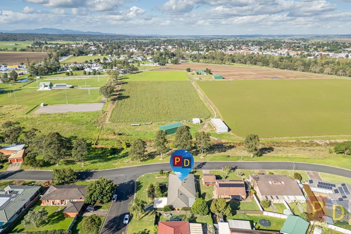 28 Grainger Crescent, SINGLETON NSW 2330, Singleton - Thumbnail 6