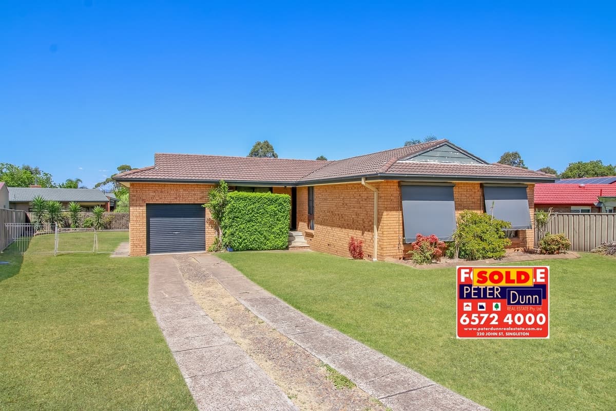 16 Hallett Place, Singleton NSW 2330, Singleton - Image 1