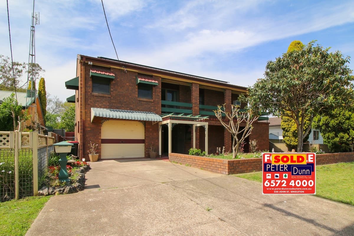 2 Deakin Avenue, Singleton NSW 2330, Singleton - Image 1