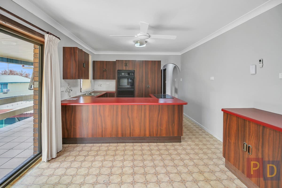 2 Deakin Avenue, Singleton NSW 2330, Singleton - Thumbnail 4