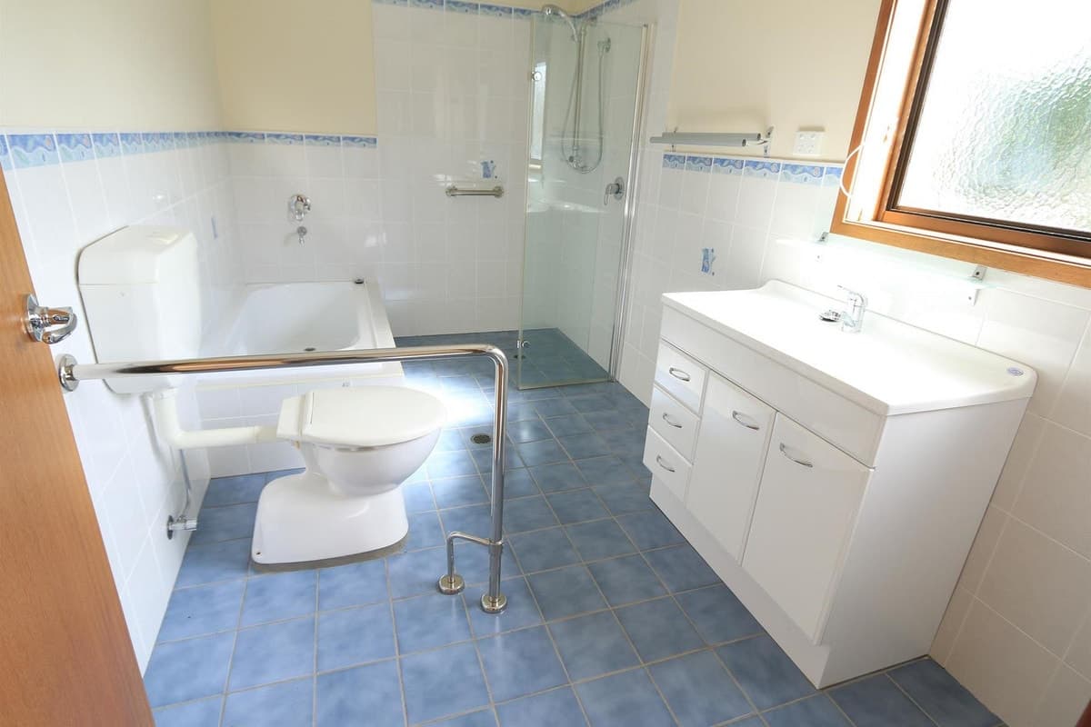 28 Lloyd Jones Drive, SINGLETON NSW 2330, Singleton - Thumbnail 3
