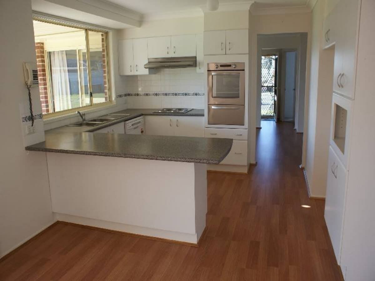 5 Bedroom..in, Singleton - Thumbnail 3