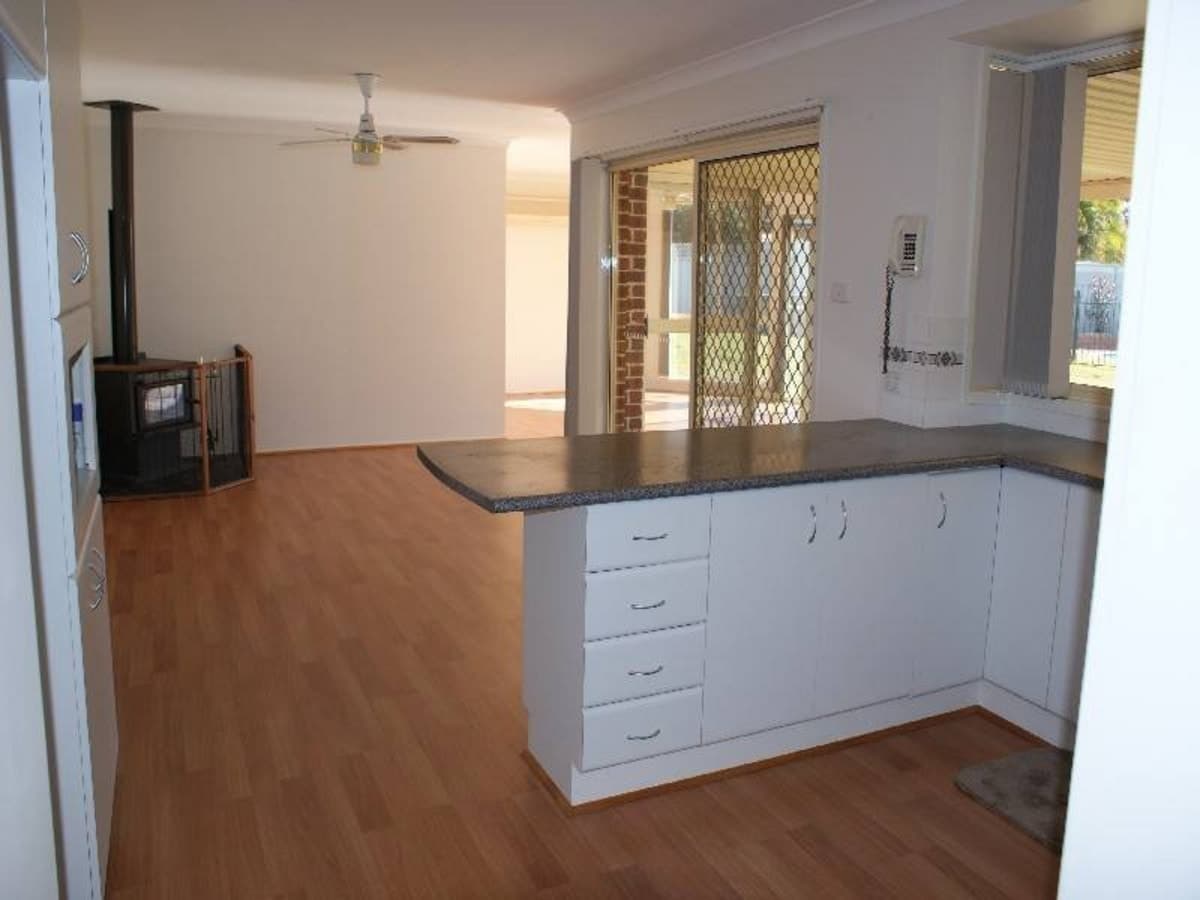 5 Bedroom..in, Singleton - Thumbnail 8