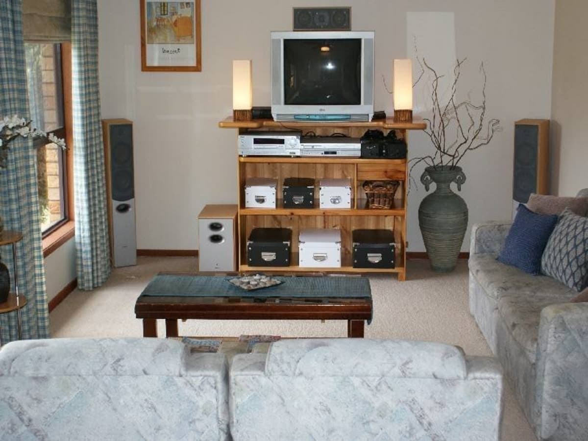 3 Bedroom Home In Established Hunterview Area, Contact Us, Singleton - Thumbnail 4