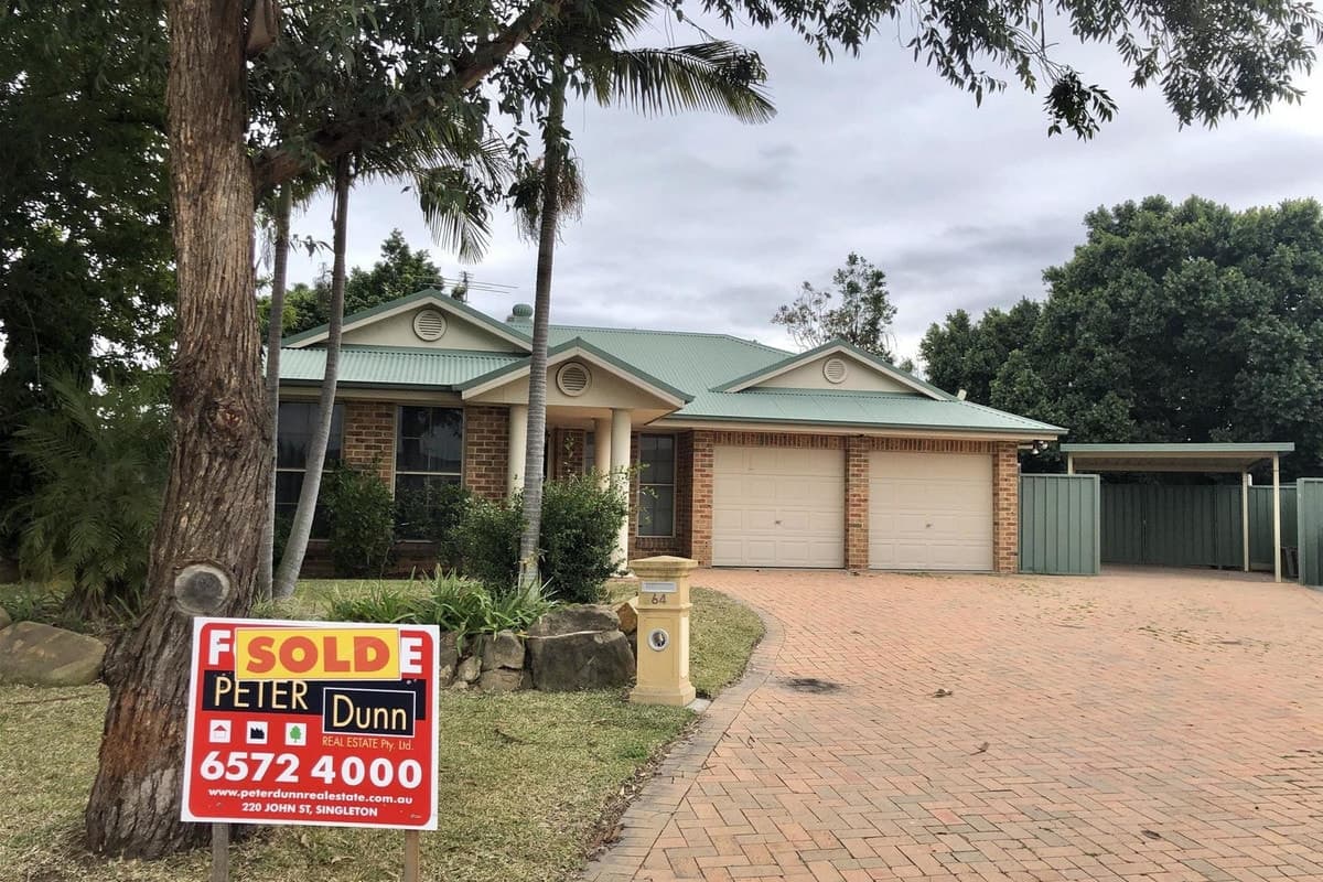 64 Casey Drive, SINGLETON NSW 2330, Singleton - Image 1