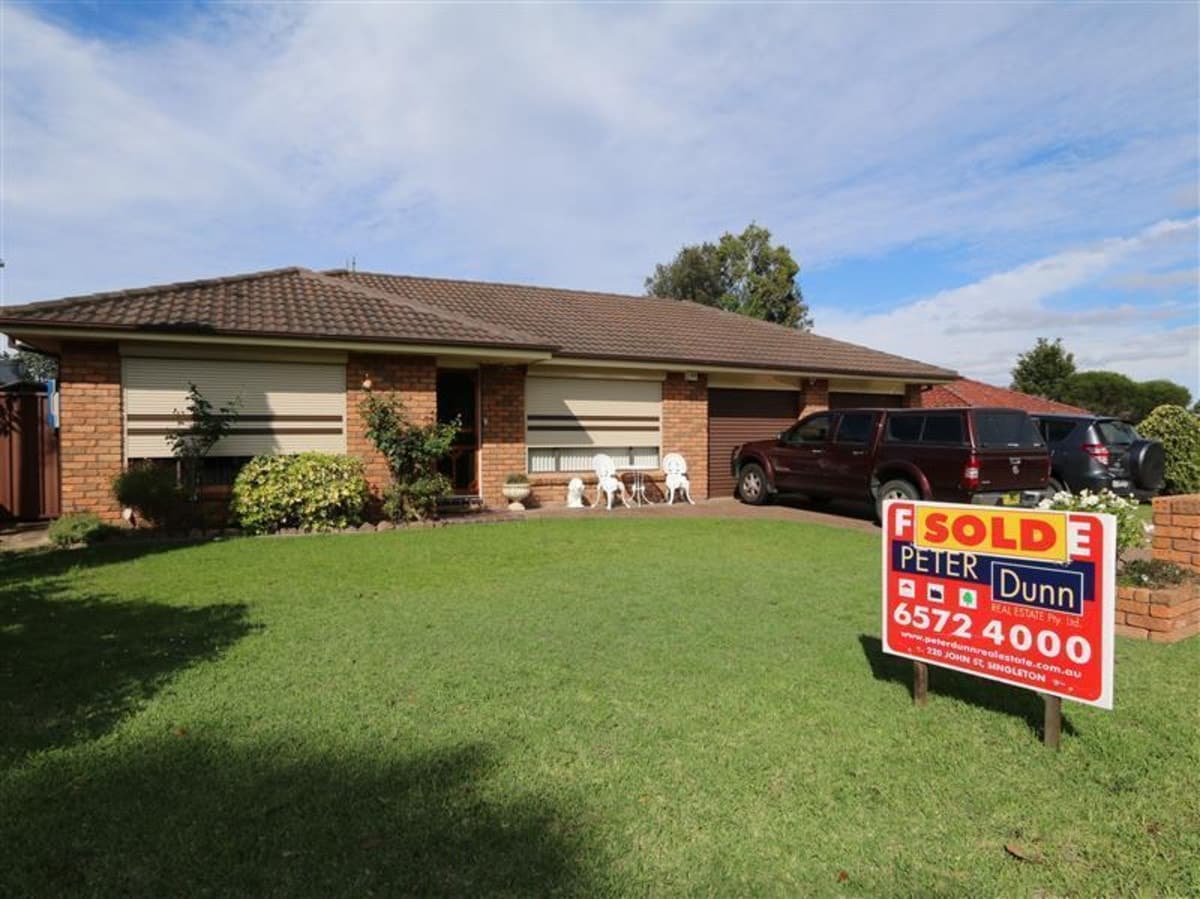 111 Gardner Circuit, SINGLETON NSW 2330, Singleton - Image 1