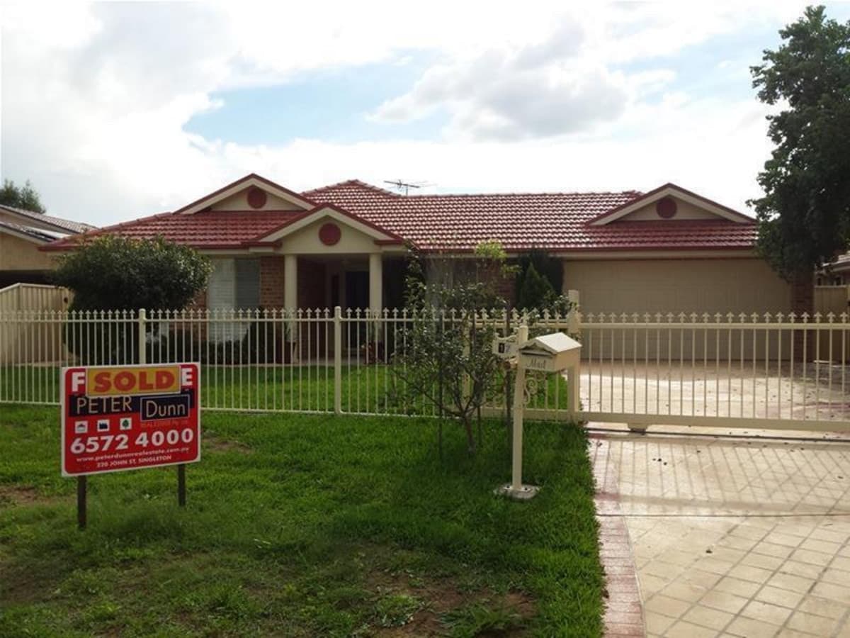 17 Falkiner Crescent, SINGLETON NSW 2330, Singleton - Image 1