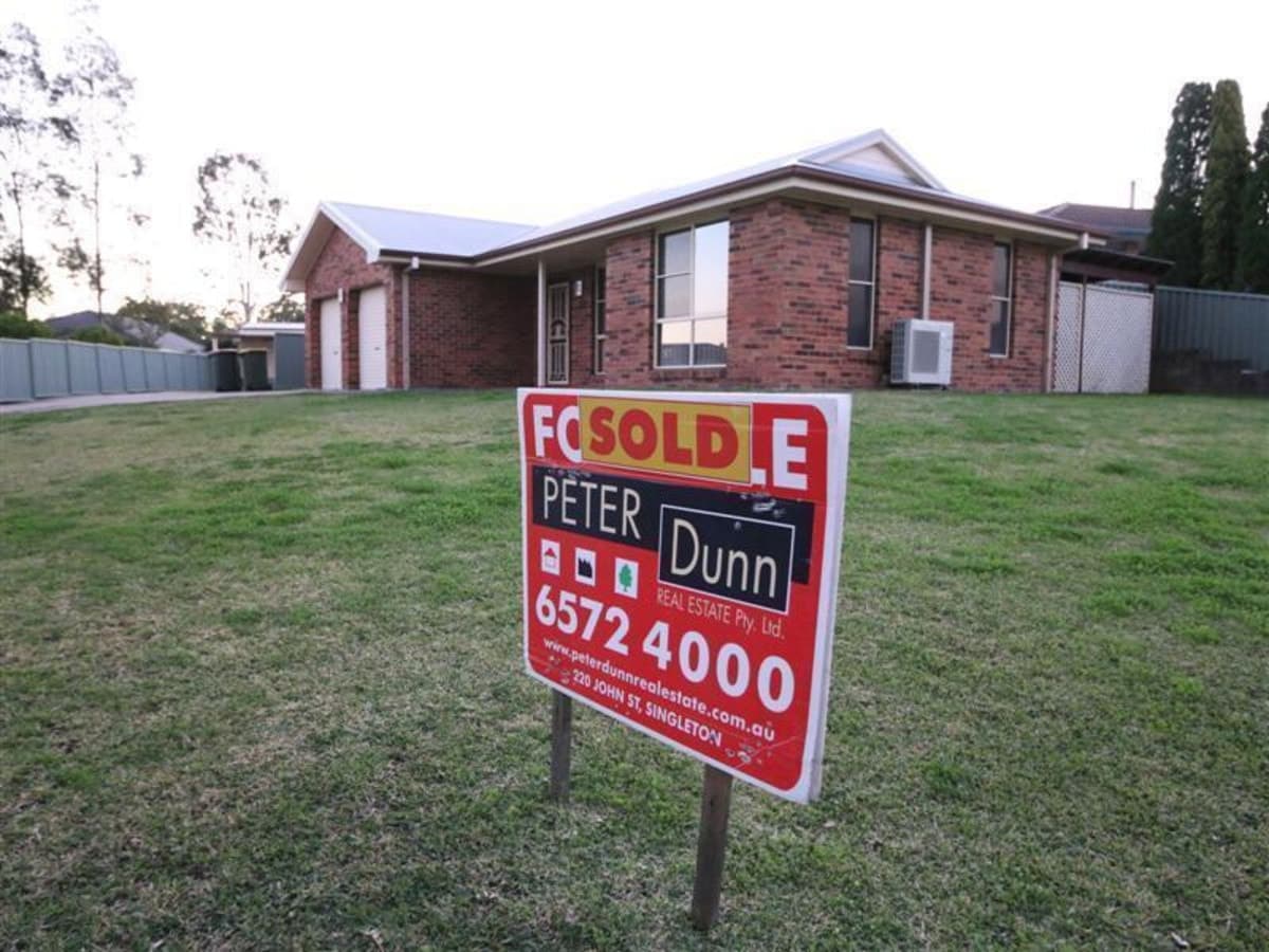 2 / 30 Cunningham Parade, SINGLETON NSW 2330, Singleton - Image 1