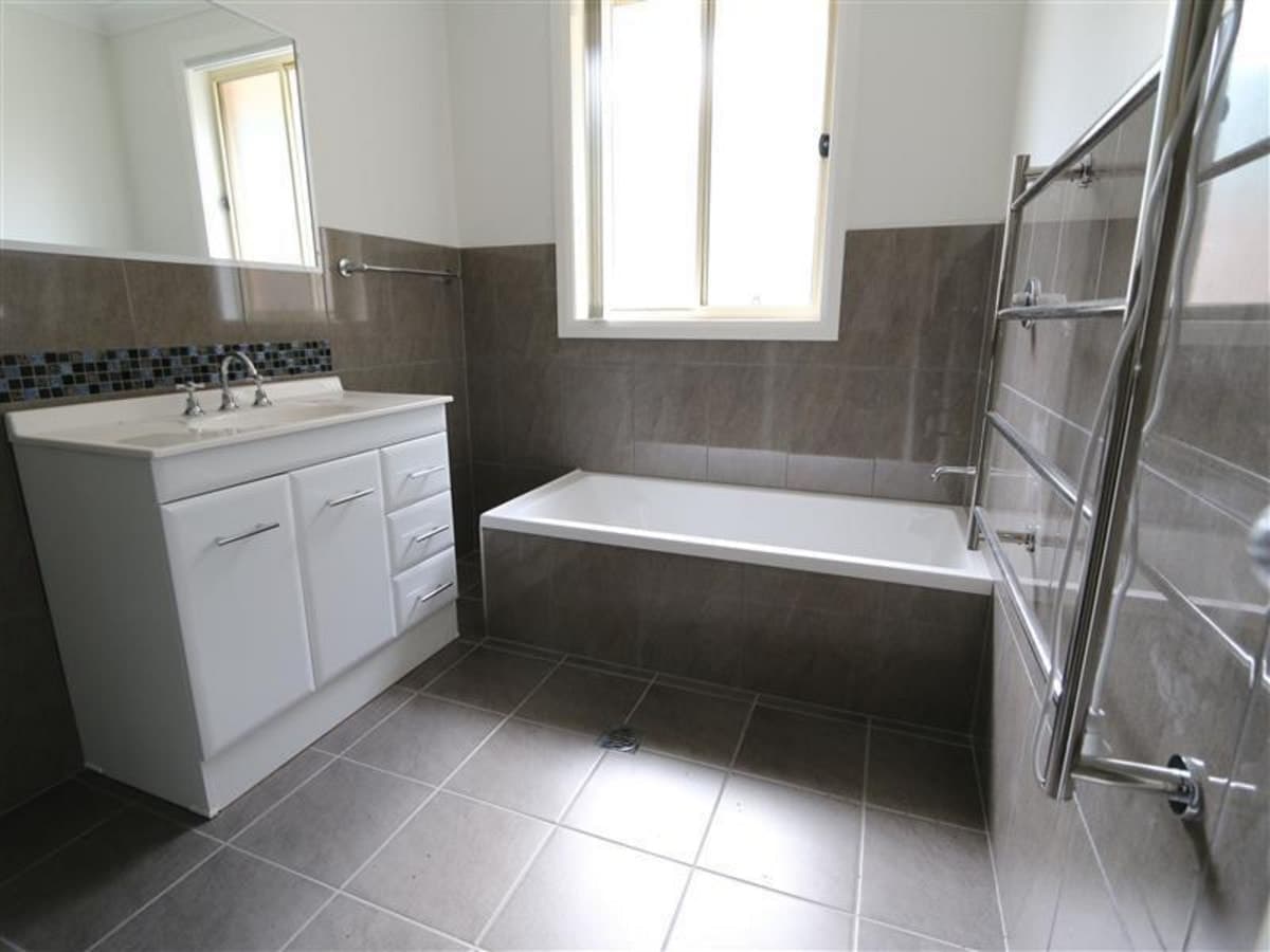 2 / 30 Cunningham Parade, SINGLETON NSW 2330, Singleton - Thumbnail 3