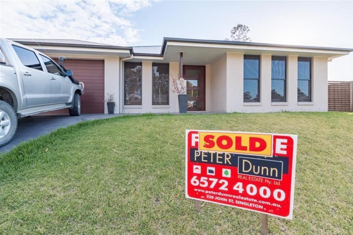 5 Olivia Place, NORTH ROTHBURY NSW 2335, North Rothbury - Image 1