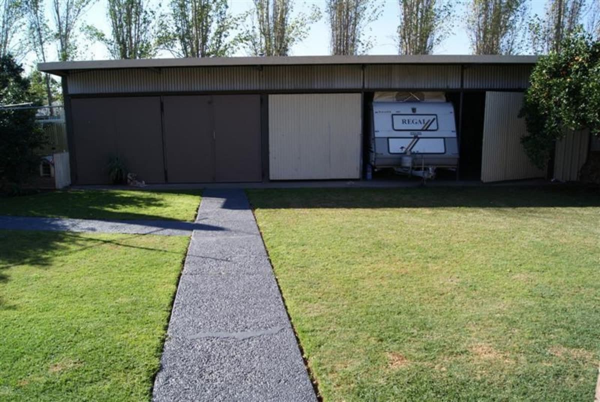 5 Bedrooms..renovated..9 Car Storage!!, Contact Us, Singleton - Thumbnail 3