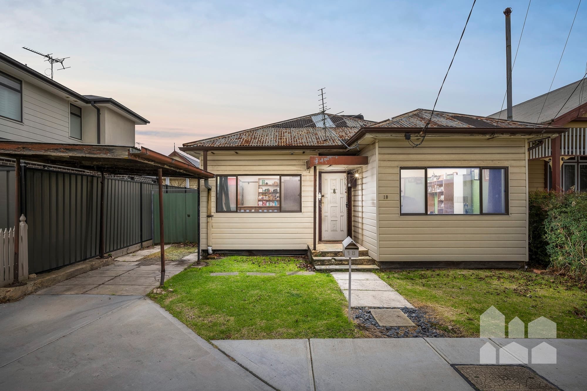18 Pearce Street, Yarraville - Image 1