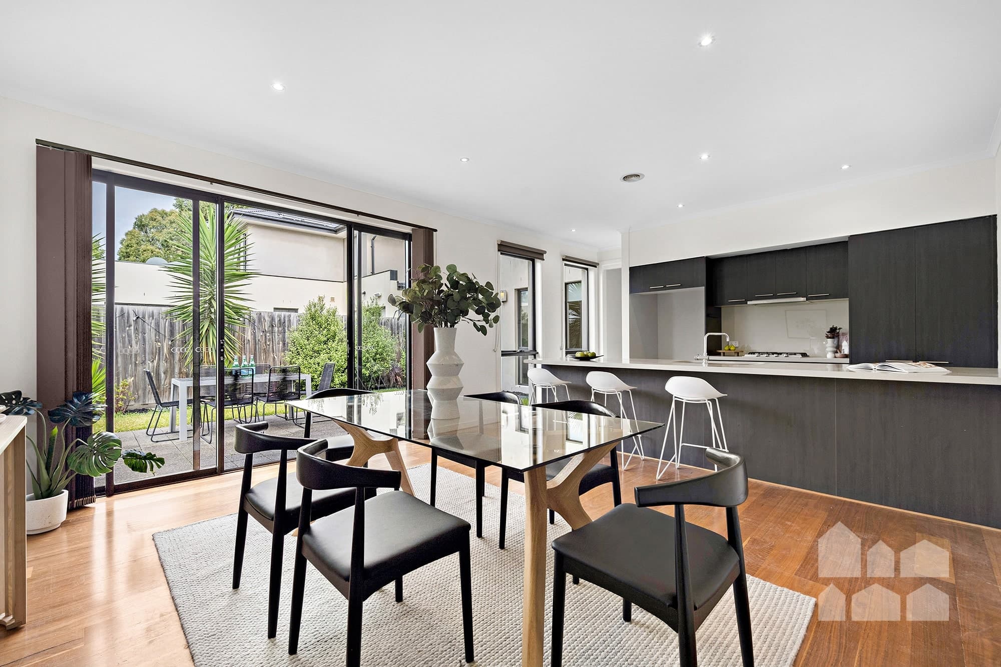 15 Warleigh Road, Footscray - Thumbnail 4