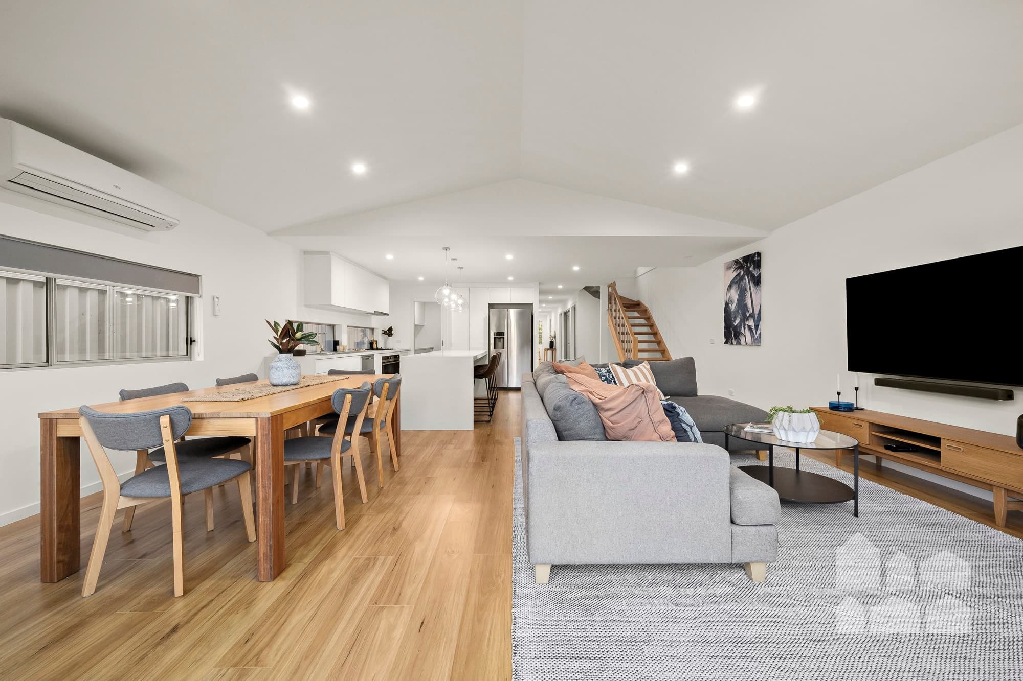 74 Gordon Street, Newport - Thumbnail 2