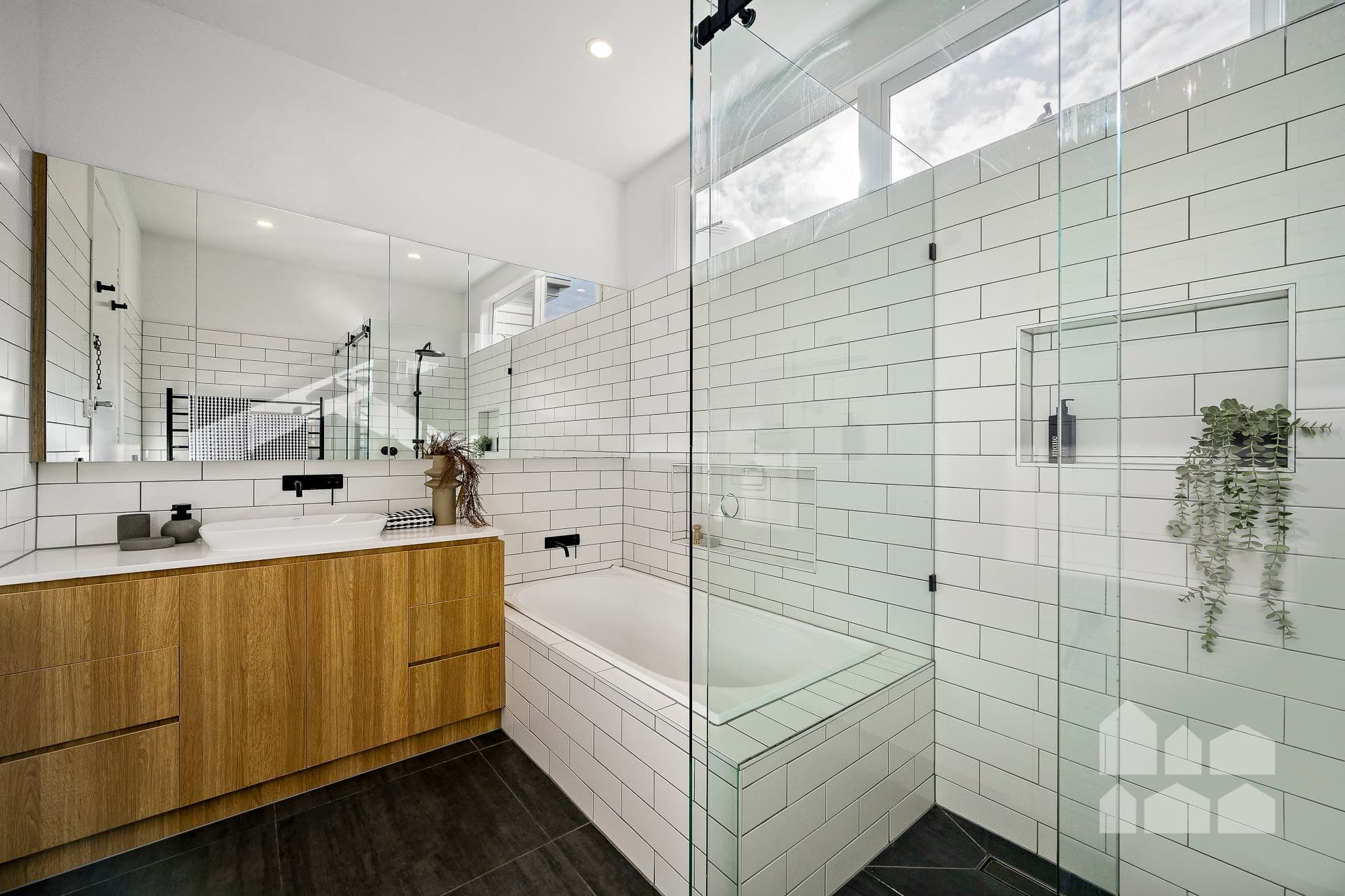 84 Creswick Street, Footscray - Thumbnail 8
