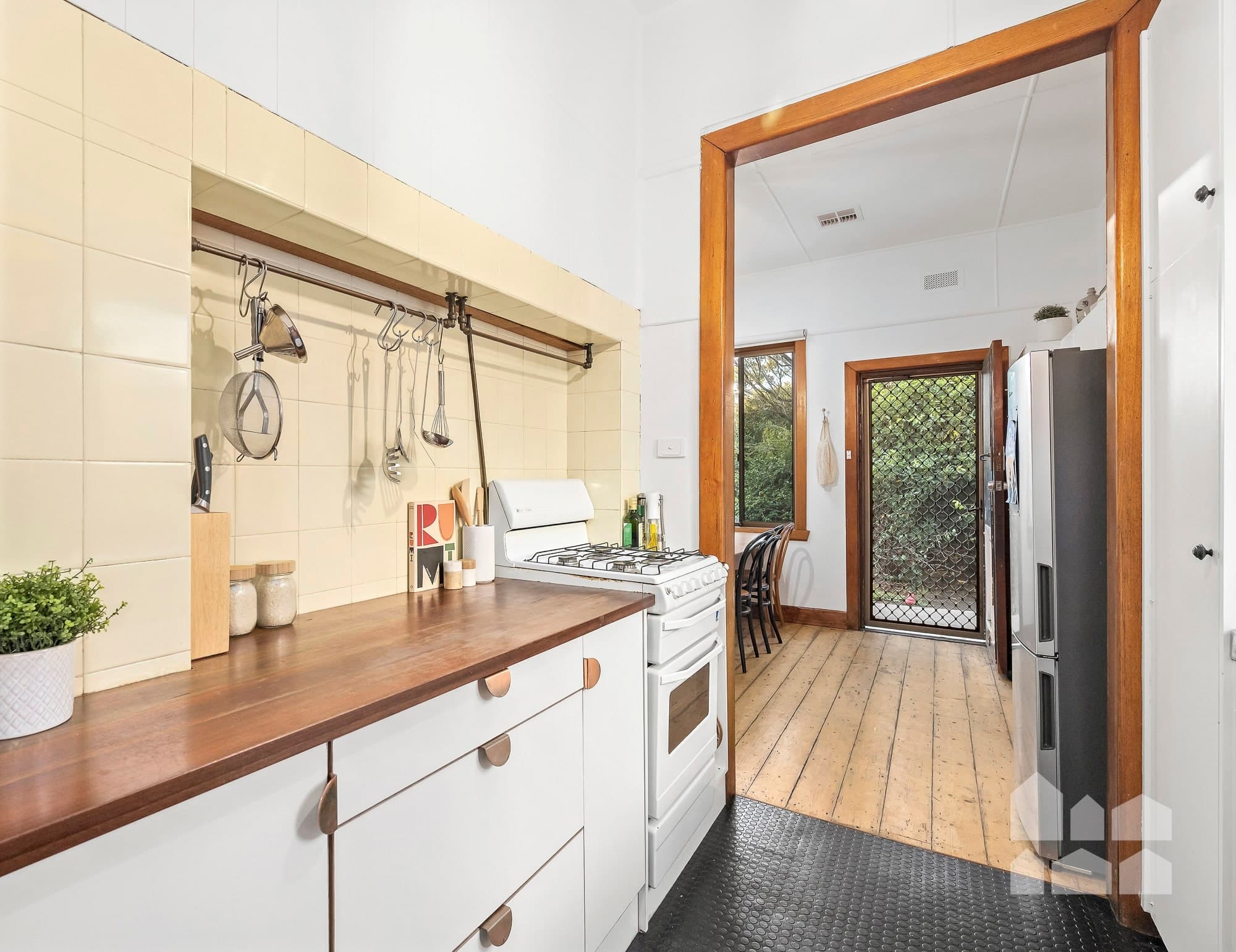 15 Banool Avenue, Yarraville - Thumbnail 4