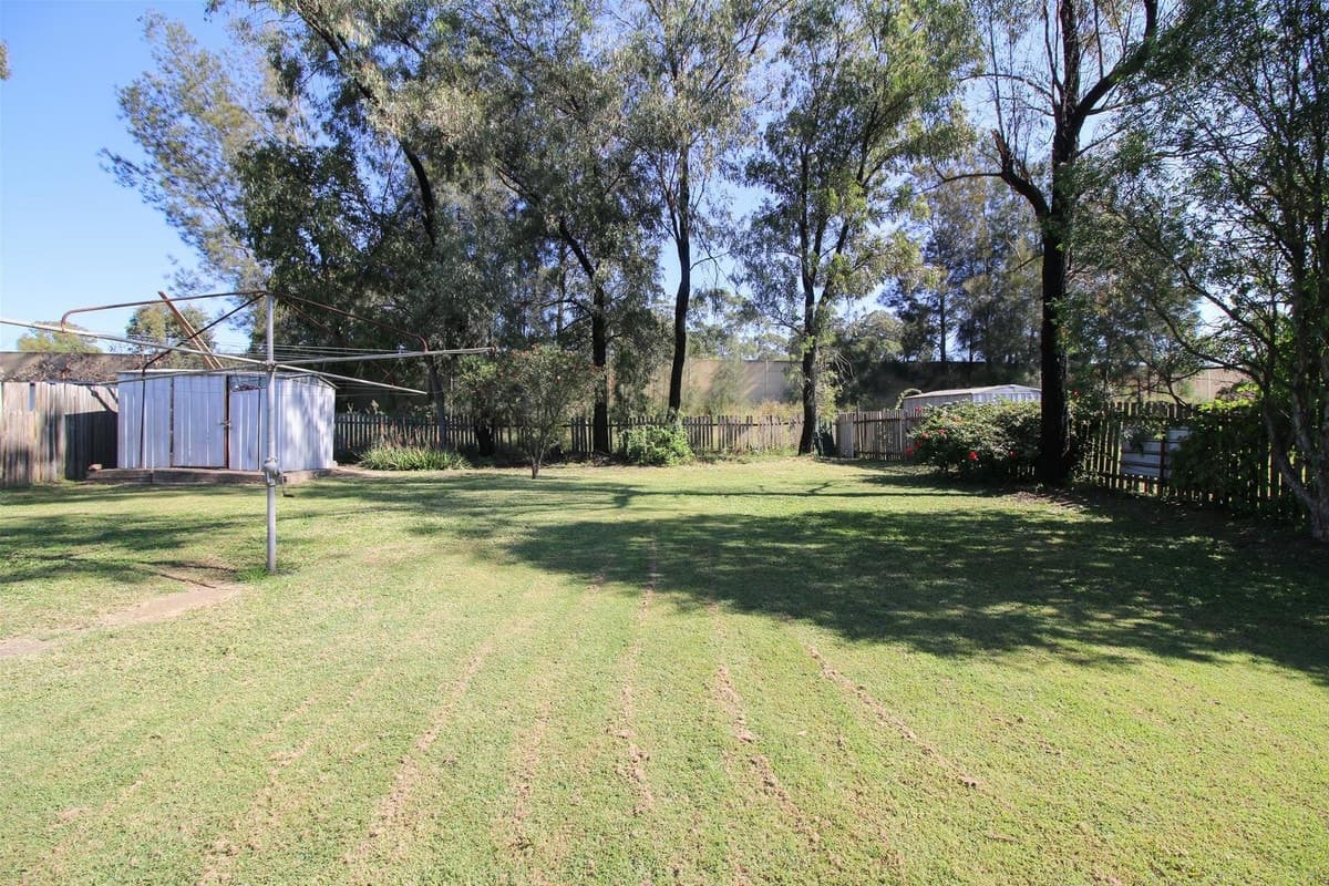 60 Blaxland Avenue, SINGLETON NSW 2330, Singleton - Thumbnail 3