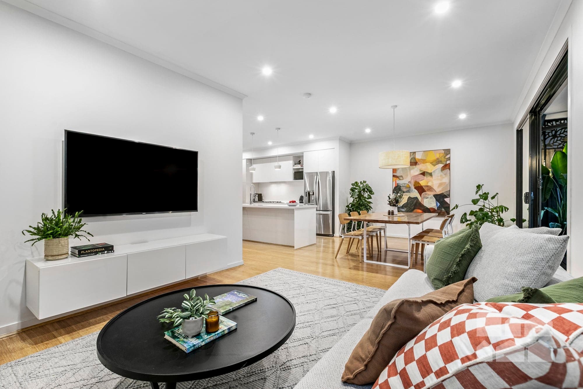 94 McDougall Drive, Footscray - Thumbnail 2