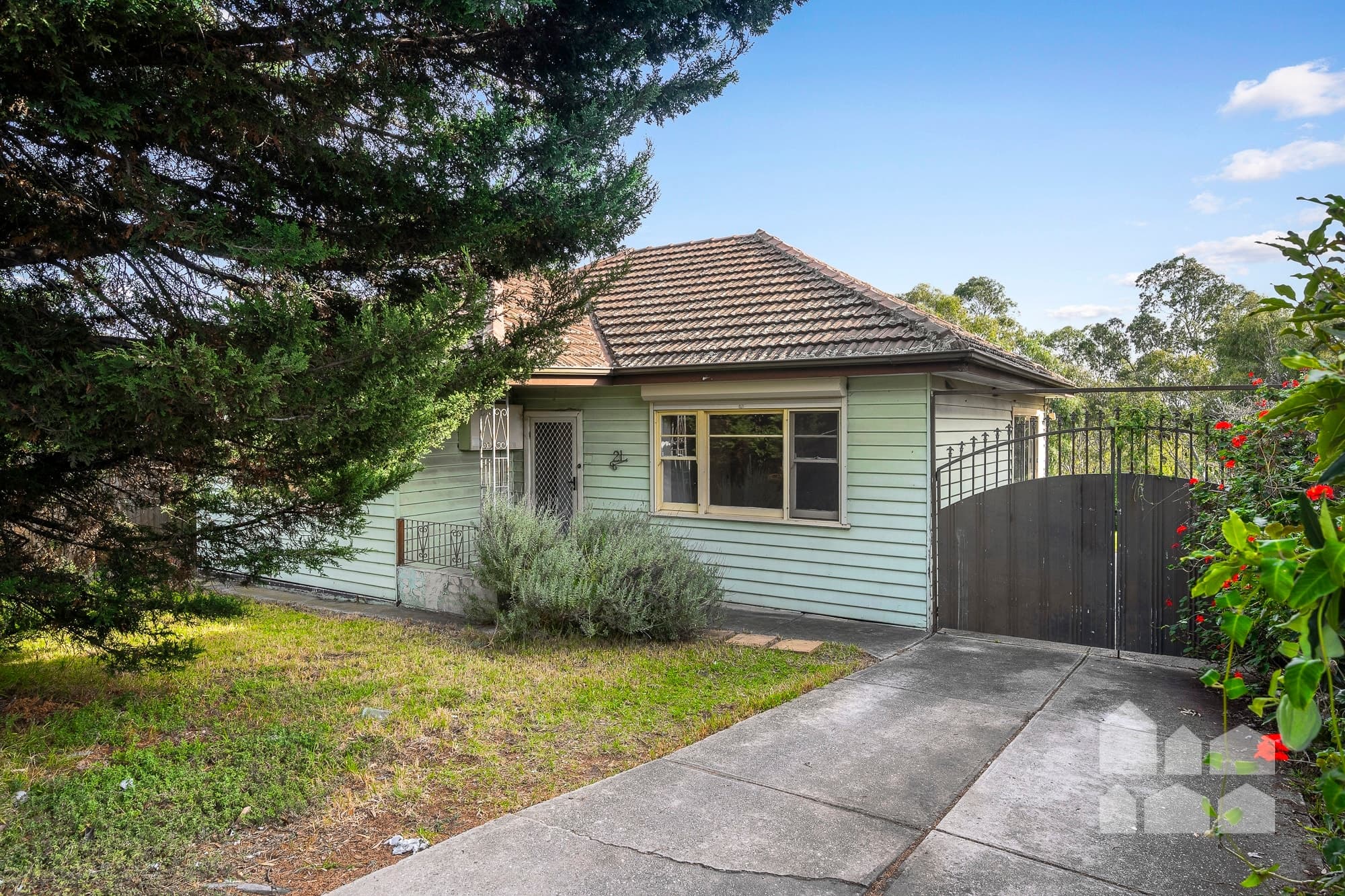 21 Anderson Road, Sunshine - Image 1