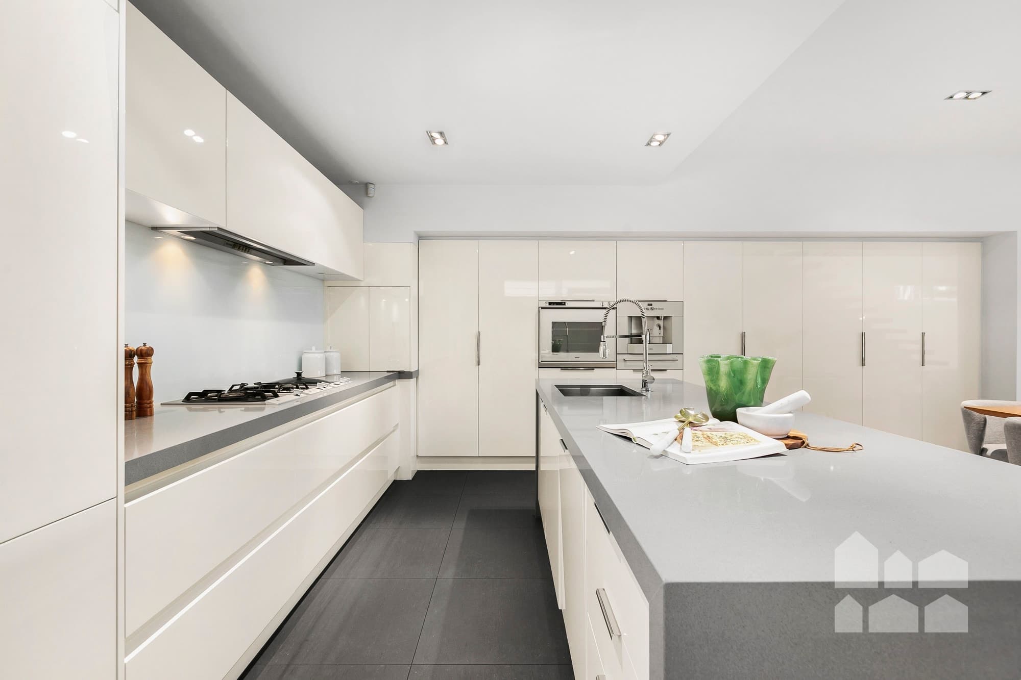 79 Ovens Street, Yarraville - Thumbnail 4