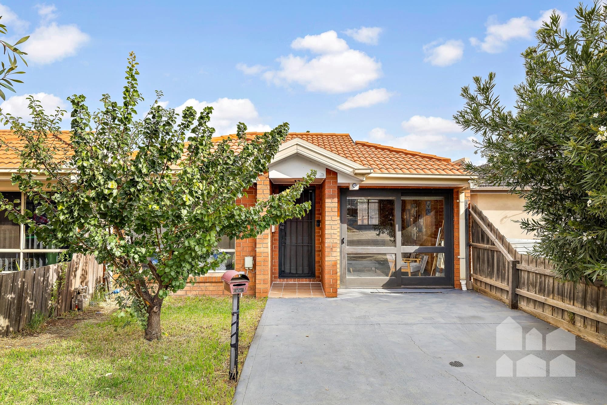 2/11 Indwe Street, West Footscray - Image 1