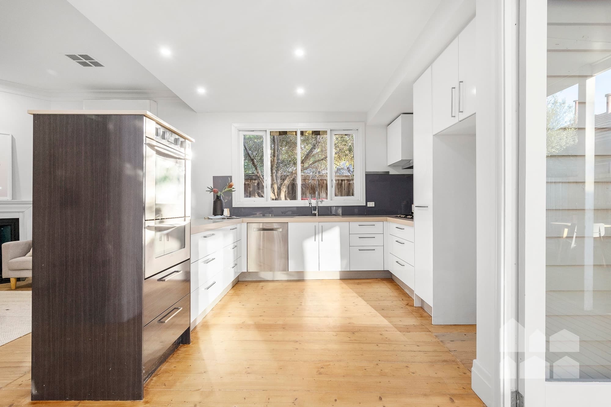68 Essex Street, Footscray - Thumbnail 3