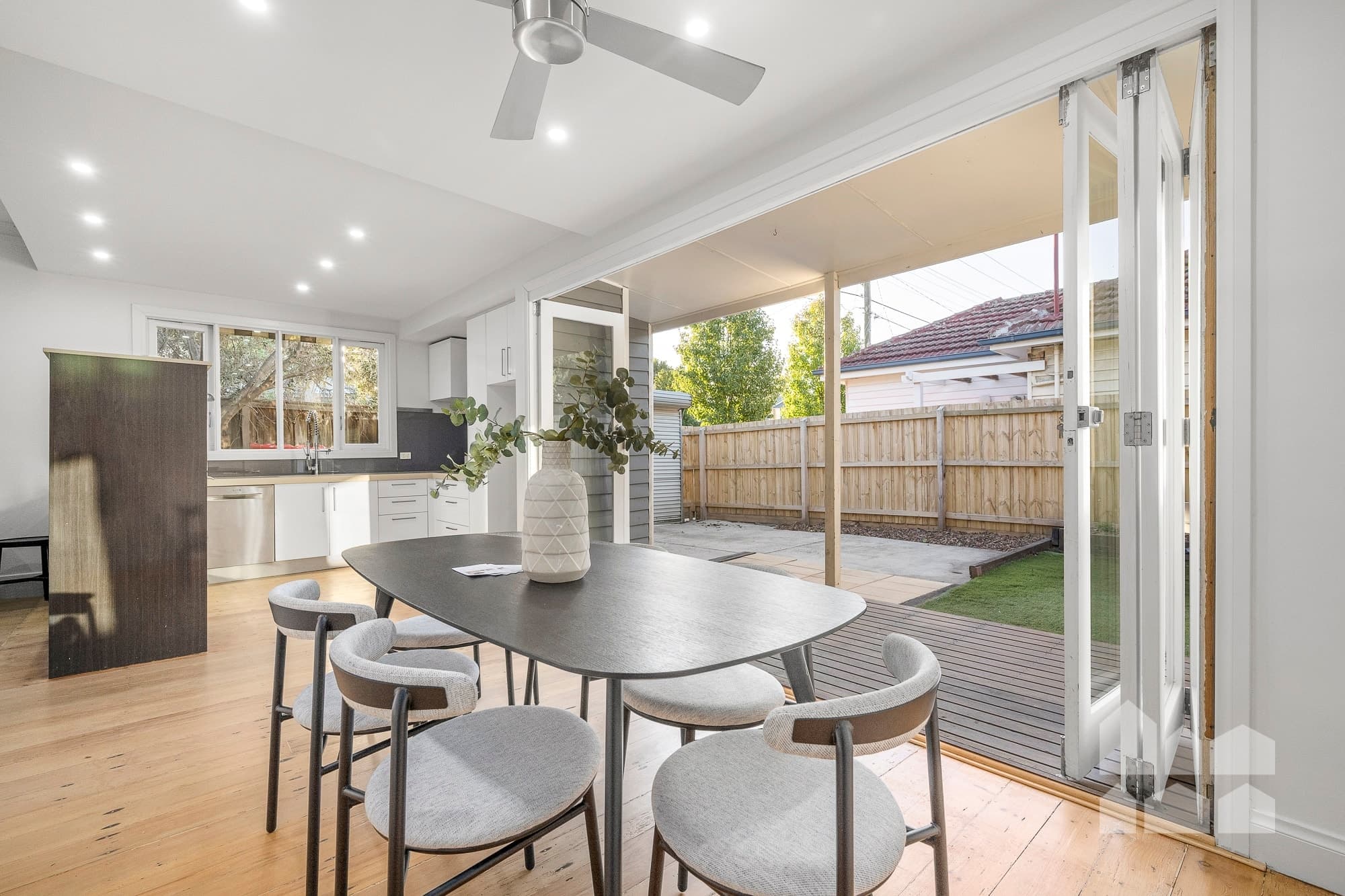 68 Essex Street, Footscray - Thumbnail 4