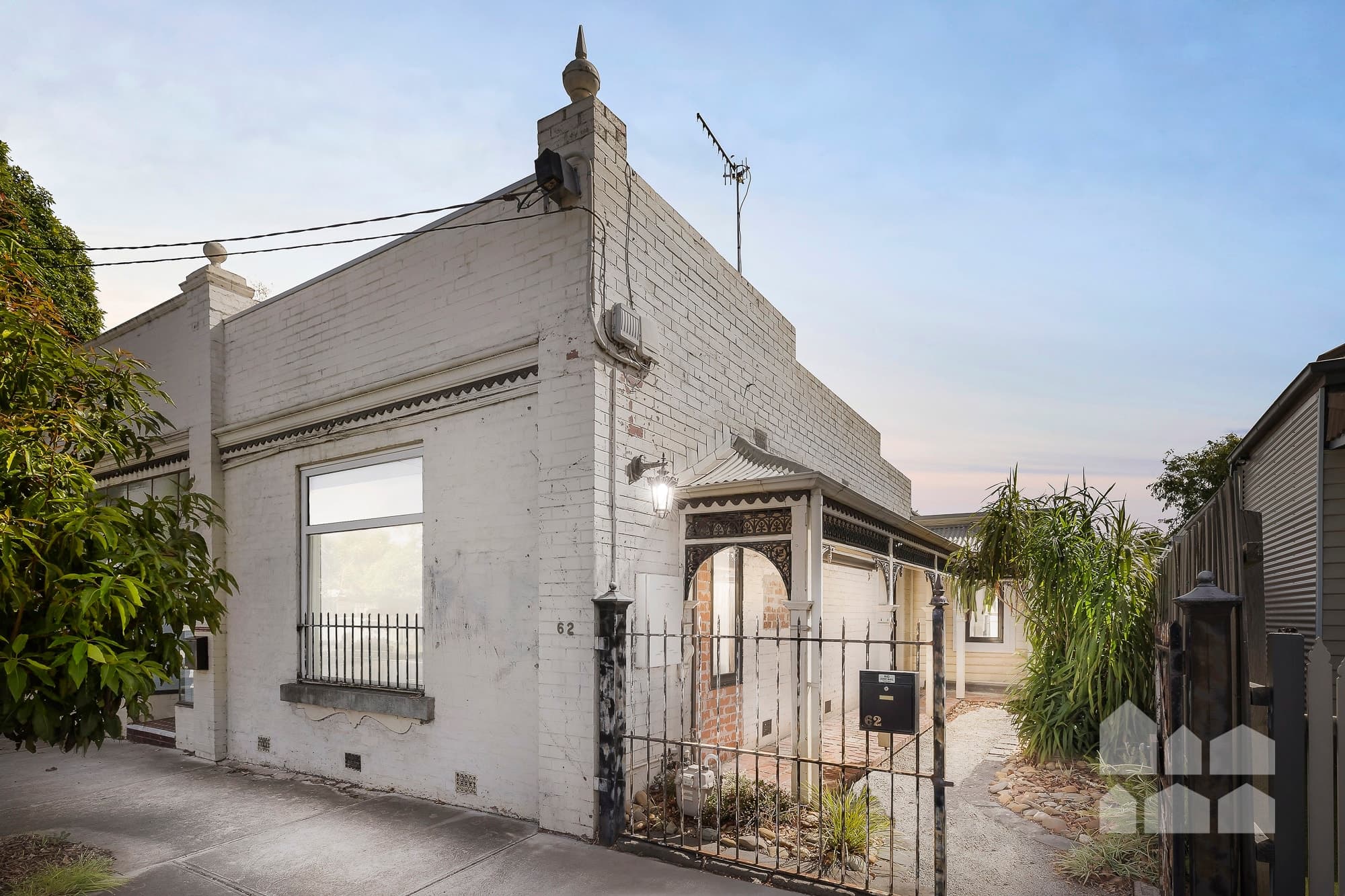 62 Williamstown Road, Kingsville - Image 1