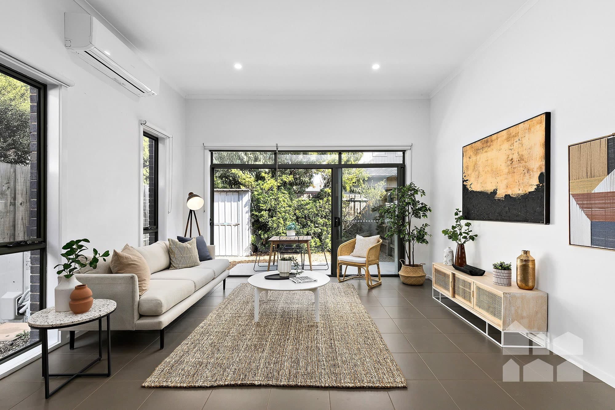 1/11 Vine Street, West Footscray - Image 1