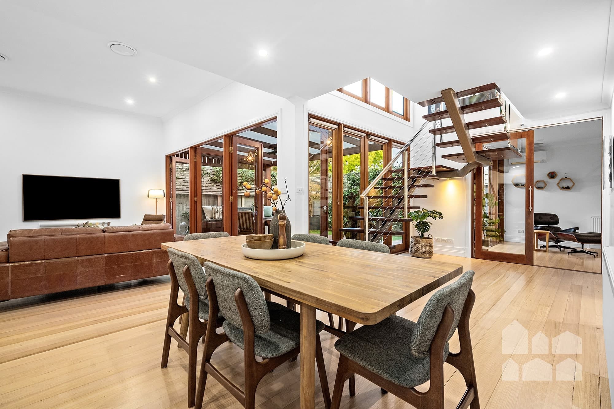 9 Mackay Street, Yarraville - Thumbnail 2