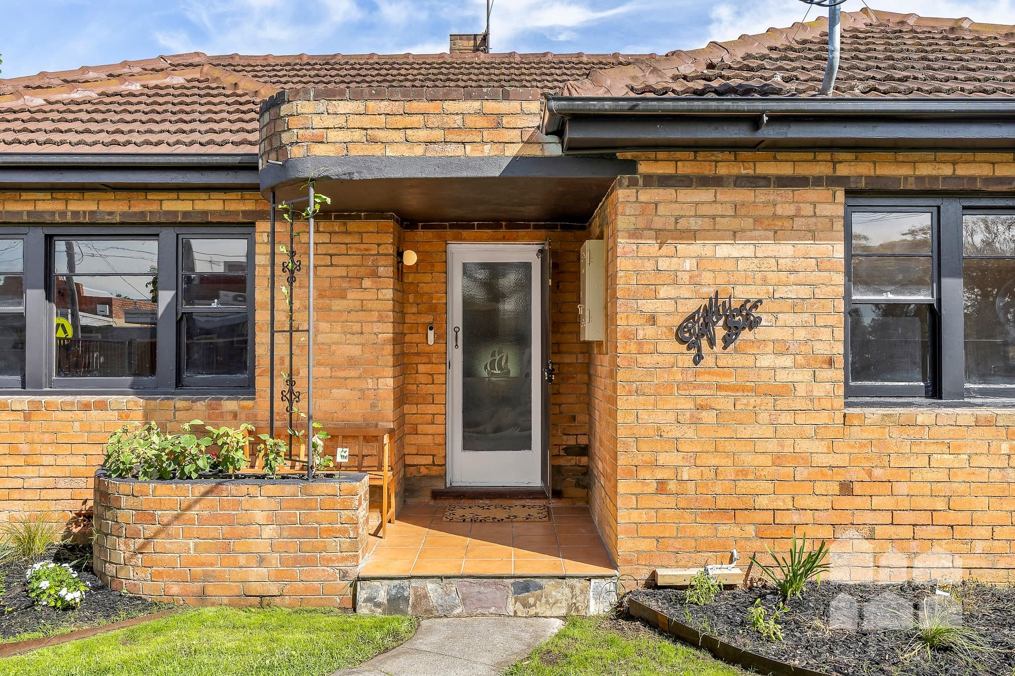 56 Roberts Street, West Footscray - Thumbnail 3