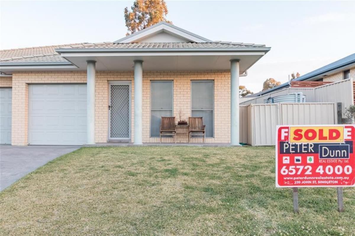 2 / 163 Gardner Circuit, SINGLETON NSW 2330, Singleton - Image 1
