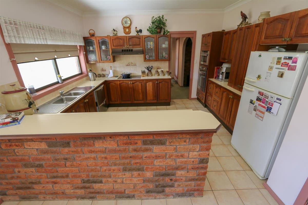 14 Park View Crescent, SINGLETON NSW 2330, Singleton - Thumbnail 3