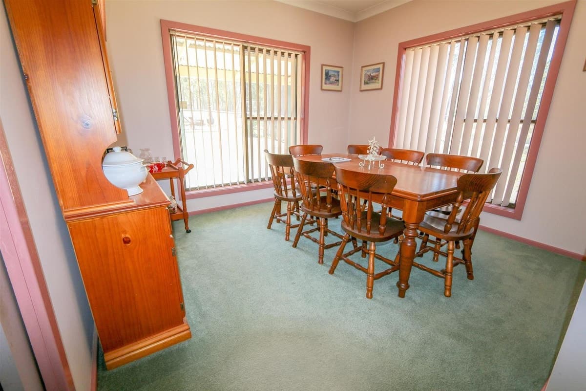 14 Park View Crescent, SINGLETON NSW 2330, Singleton - Thumbnail 4